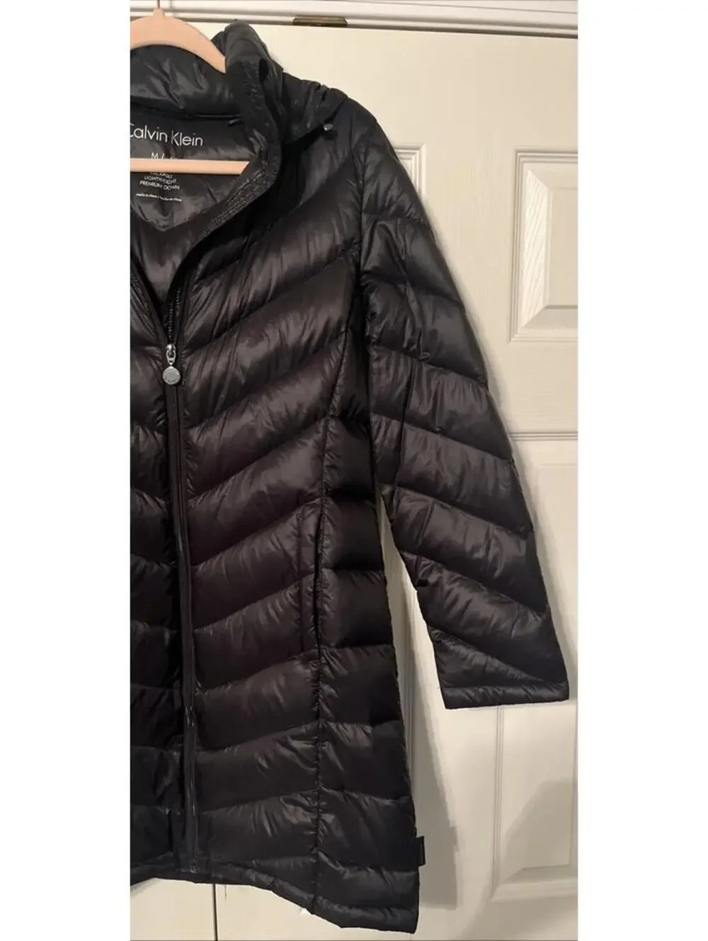 Calvin Klein Packable Pre-owned Down Lightweight Hooded Black Coat Size Medium!! - Picture 3 of 6